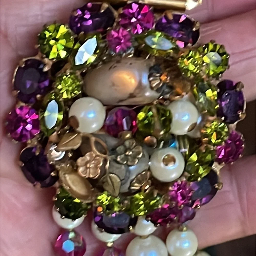 Vintage Original By Robert Elegant Pearl and Gemstone Necklace 17 1/2”